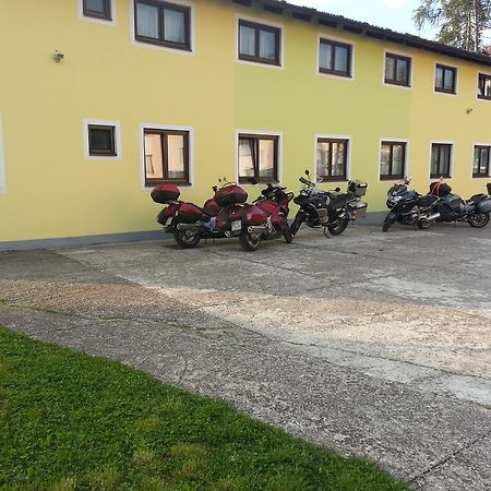 Hostel M Maribor Ngoại thất bức ảnh