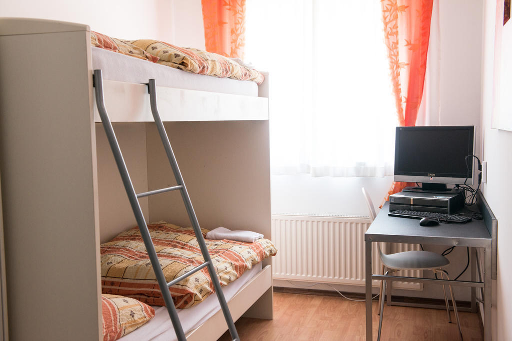 Hostel M Maribor Phòng bức ảnh